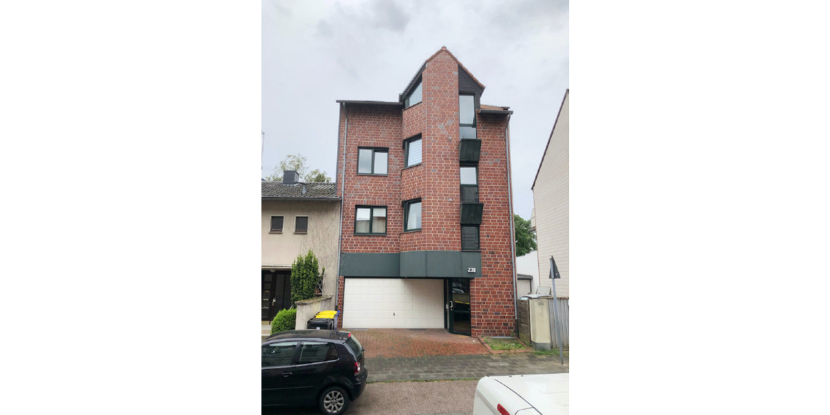 Helle schöne Wohnung im 3.OG eines ruhigen und gepflegten MFH 2 zimmer