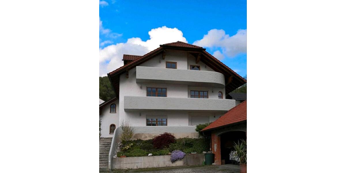 Dachgeschoßwohnung Grafling - 3 Zimmer, 100 m&sup2;, 1.000&euro; | Angebot:26625189