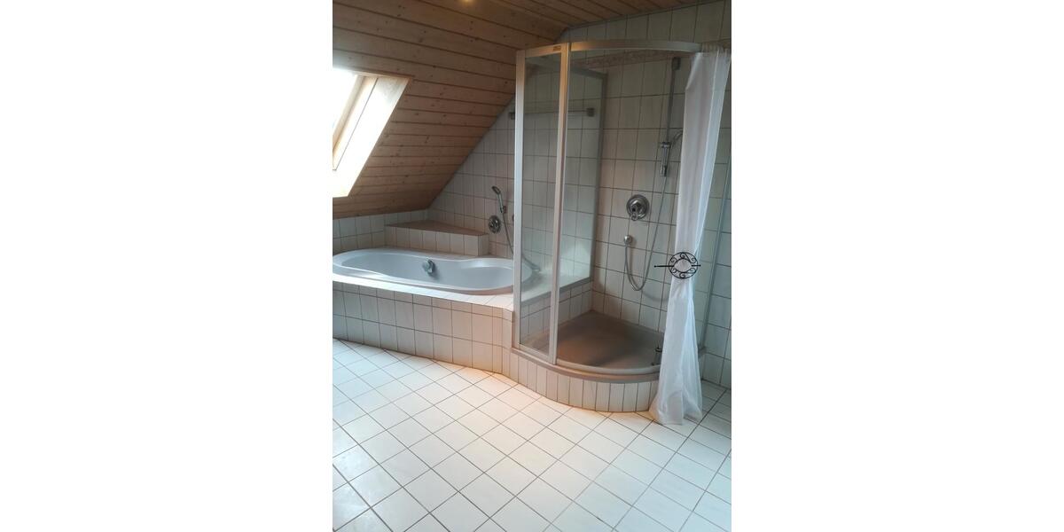 Dachgeschoßwohnung Gerolzhofen - 3 Zimmer, 103 m&sup2;, 720&euro; | Angebot:26521935