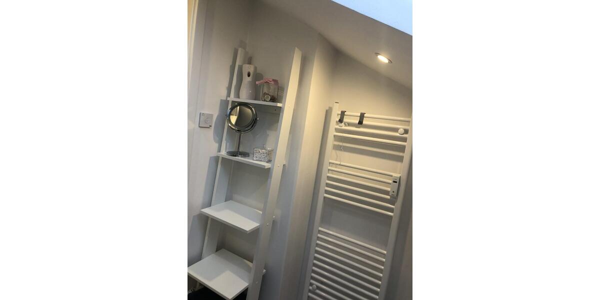 Gemütliche 2 -Zimmer-Dachgeschosswohnung in Freiburg-Oberwiehre 2 zimmer