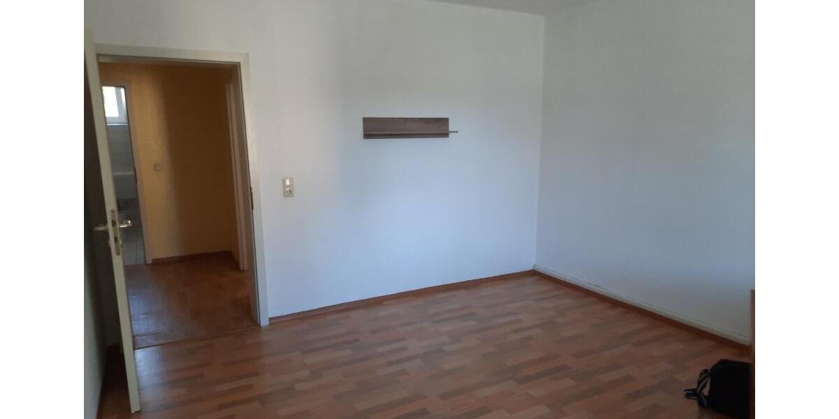 Hochparterre Waldsassen - 2 Zimmer, 45 m&sup2;, 320&euro; | Angebot:25827655