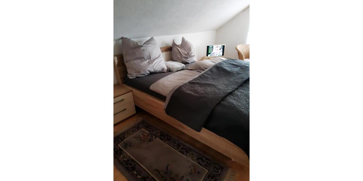 Wohnen auf Zeit Dürrwangen - 3 Zimmer, 140 m&sup2;, 60&euro; | Angebot:25302116