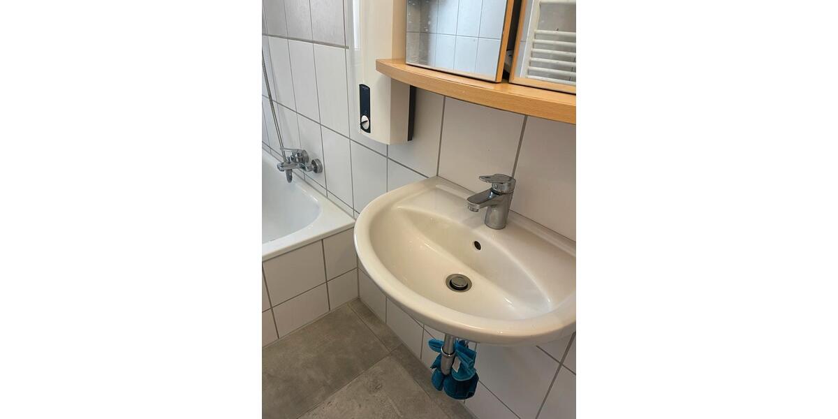 Wohnen auf Zeit Krefeld - 15 Zimmer, 1 m&sup2;, 380&euro; | Angebot:24743878