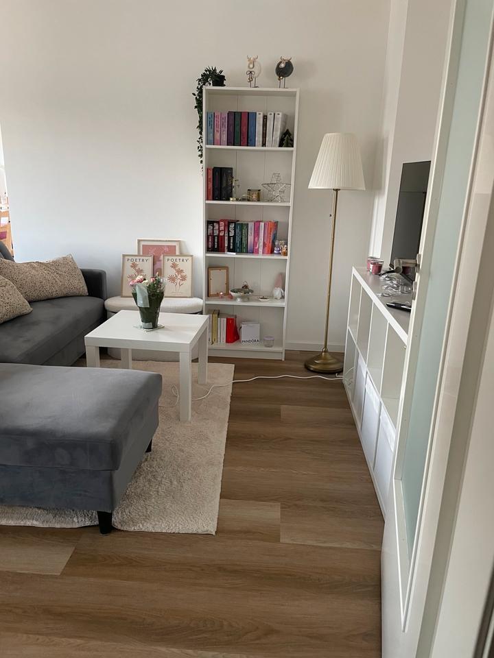 Schöne 2 Raum Wohnung
