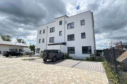 Gewerbeobjekt Hallbergmoos - 1.850&euro; | Angebot:25139420