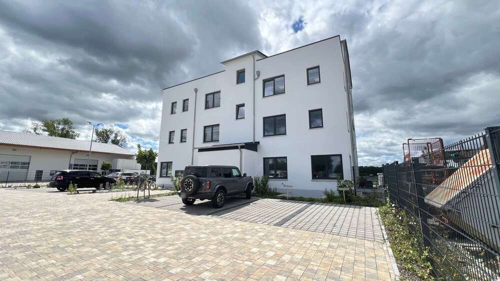 Gewerbeobjekt Hallbergmoos - 1.850&euro; | Angebot:25139420