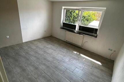 2 Zimmer Wohnung im Erdgeschoß mit Garten zimmer