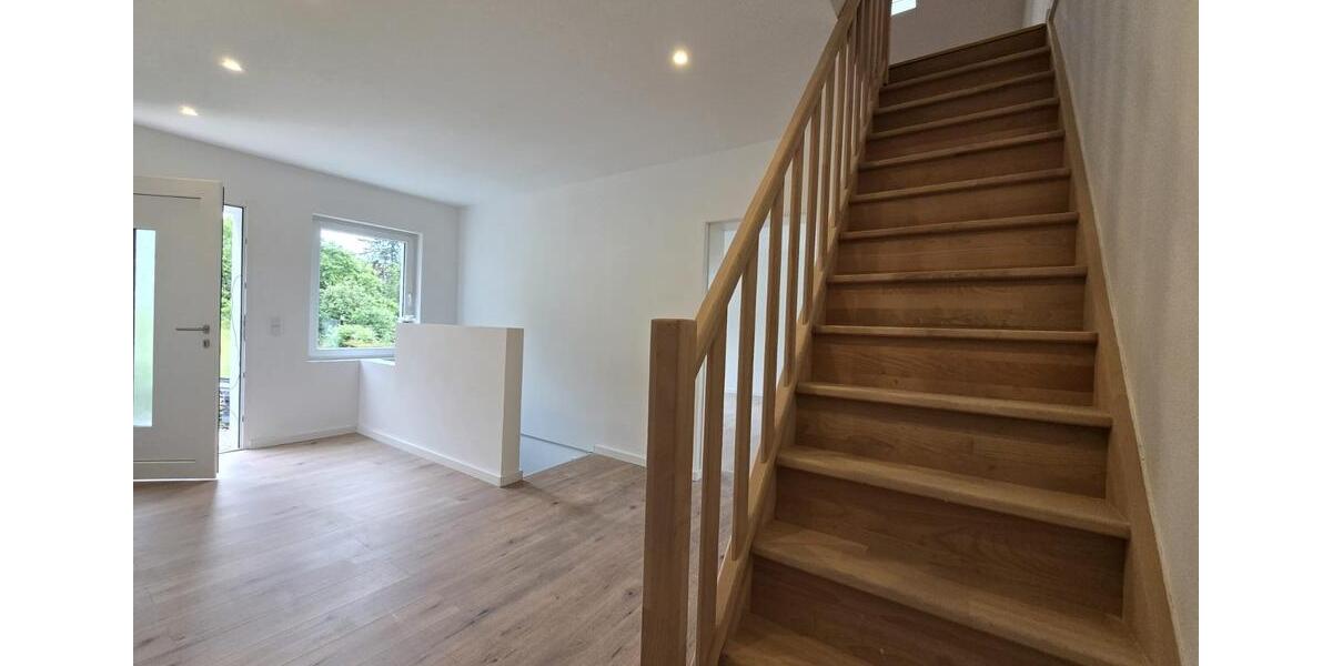 Einfamilienhaus Helsa - 4 Zimmer, 188 m&sup2;, 1.100&euro; | Angebot:24310991