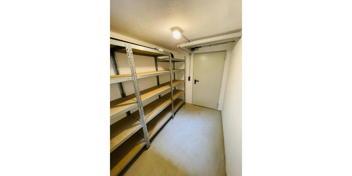 Etagenwohnung Schorndorf - 3.5 Zimmer, 82 m&sup2;, 1.300&euro; | Angebot:26600785