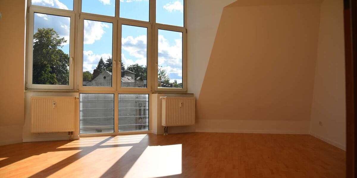 Etagenwohnung Meerane - 3 Zimmer, 71 m&sup2;, 360&euro; | Angebot:26773671