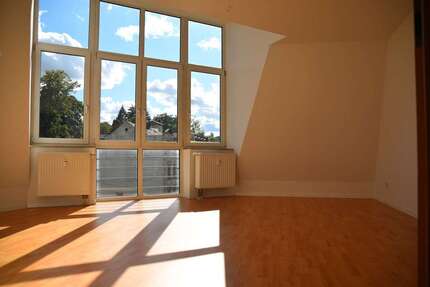 Wohnung Meerane - 3 Zimmer, 71 m&sup2;, 360&euro; | Angebot:26773671