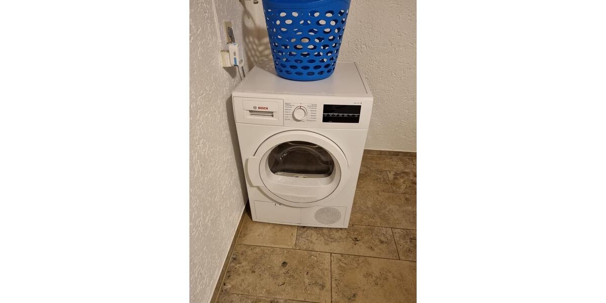 Dachgeschoßwohnung Siegen Dillnhütten - 4 Zimmer, 110 m&sup2;, 1.200&euro; | Angebot:26579691