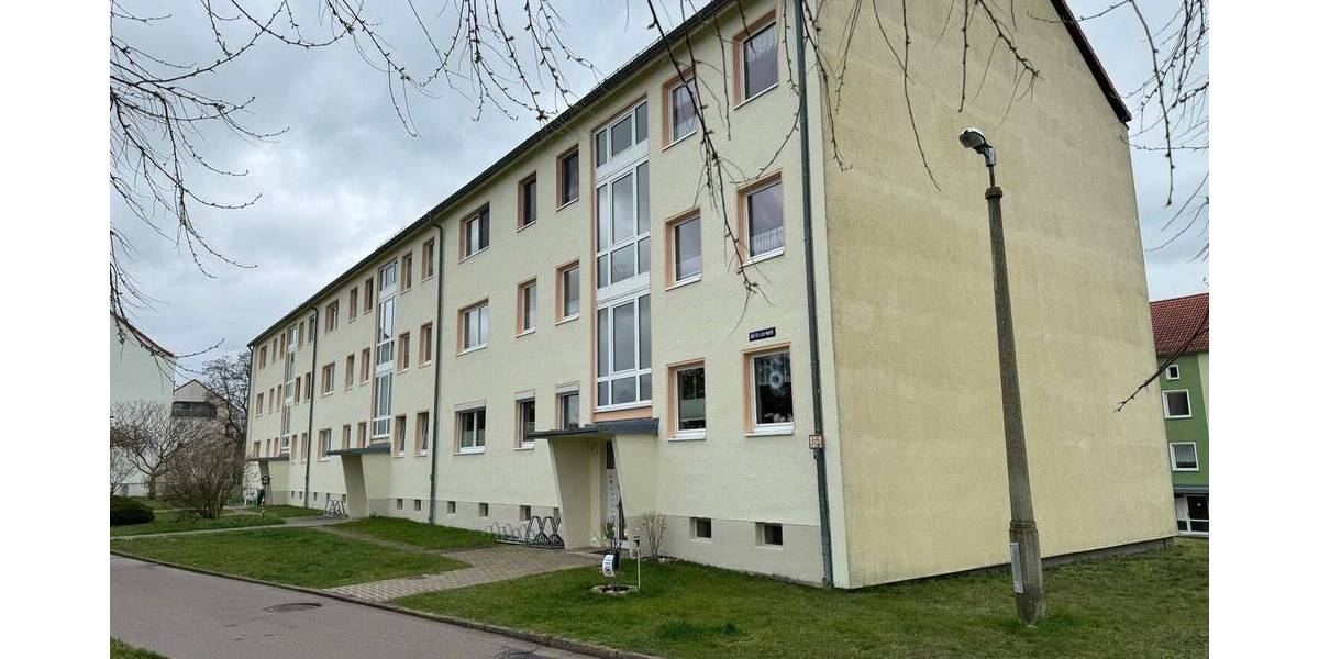 Etagenwohnung Strehla - 3 Zimmer, 72 m&sup2;, 471&euro; | Angebot:25697407