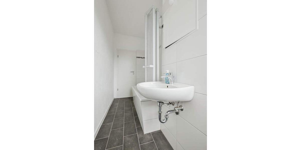 Etagenwohnung Neustadt in Sachsen Neustadt - 4 Zimmer, 74 m&sup2;, 448&euro; | Angebot:24401306