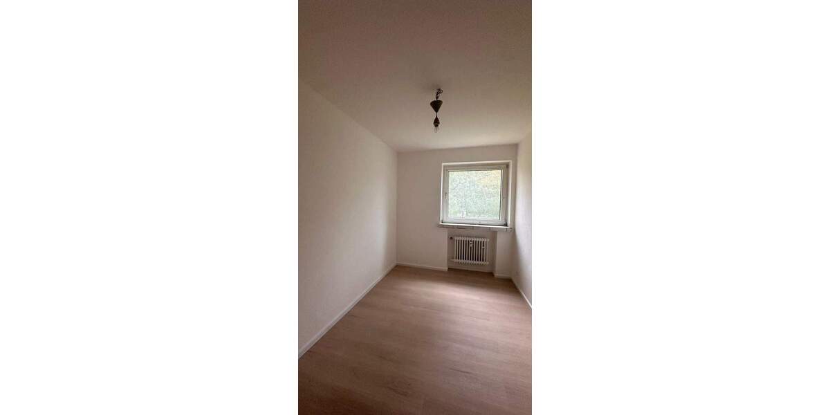 Etagenwohnung Mönchengladbach Giesenkirchen - 4 Zimmer, 88 m&sup2;, 1.000&euro; | Angebot:24826638