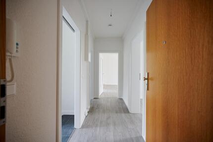 Wohnung Löbau - 4 Zimmer, 69 m&sup2;, 381&euro; | Angebot:23327524