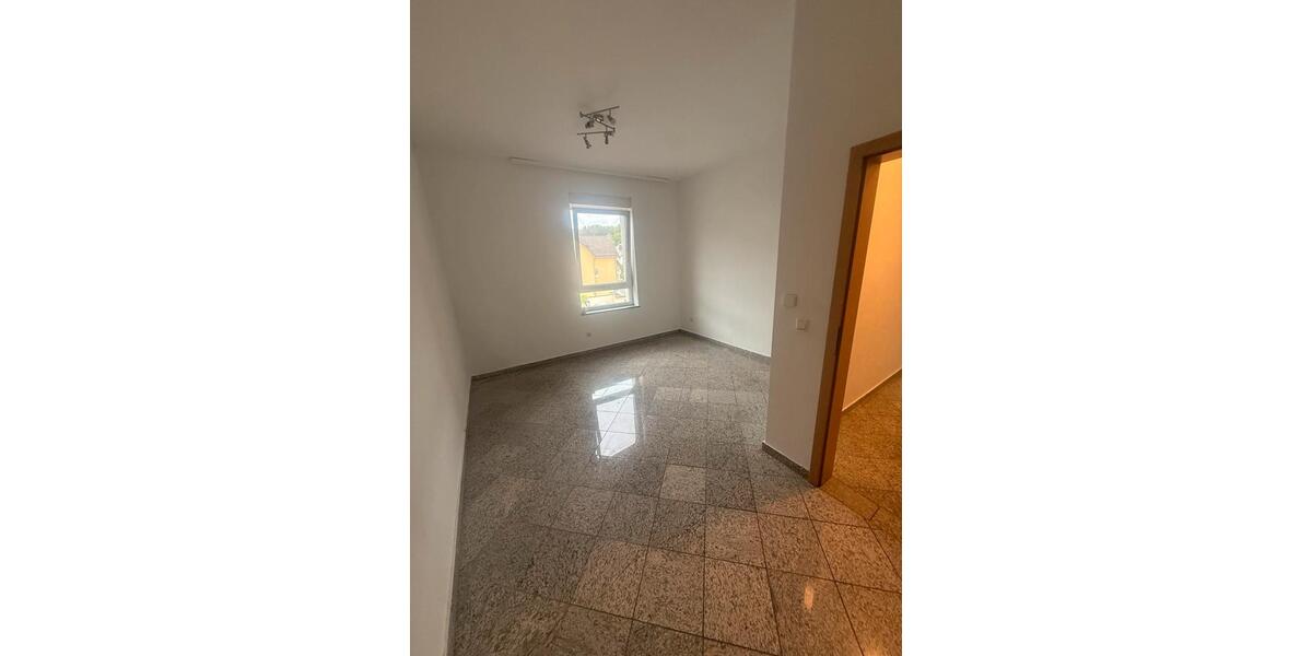 Etagenwohnung Weilburg - 3 Zimmer, 75 m&sup2;, 700&euro; | Angebot:26533049