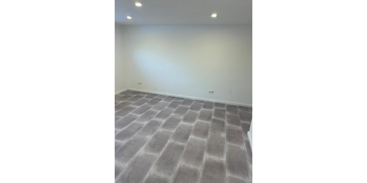 Etagenwohnung Bad Segeberg - 3 Zimmer, 100 m&sup2;, 1.500&euro; | Angebot:26649682