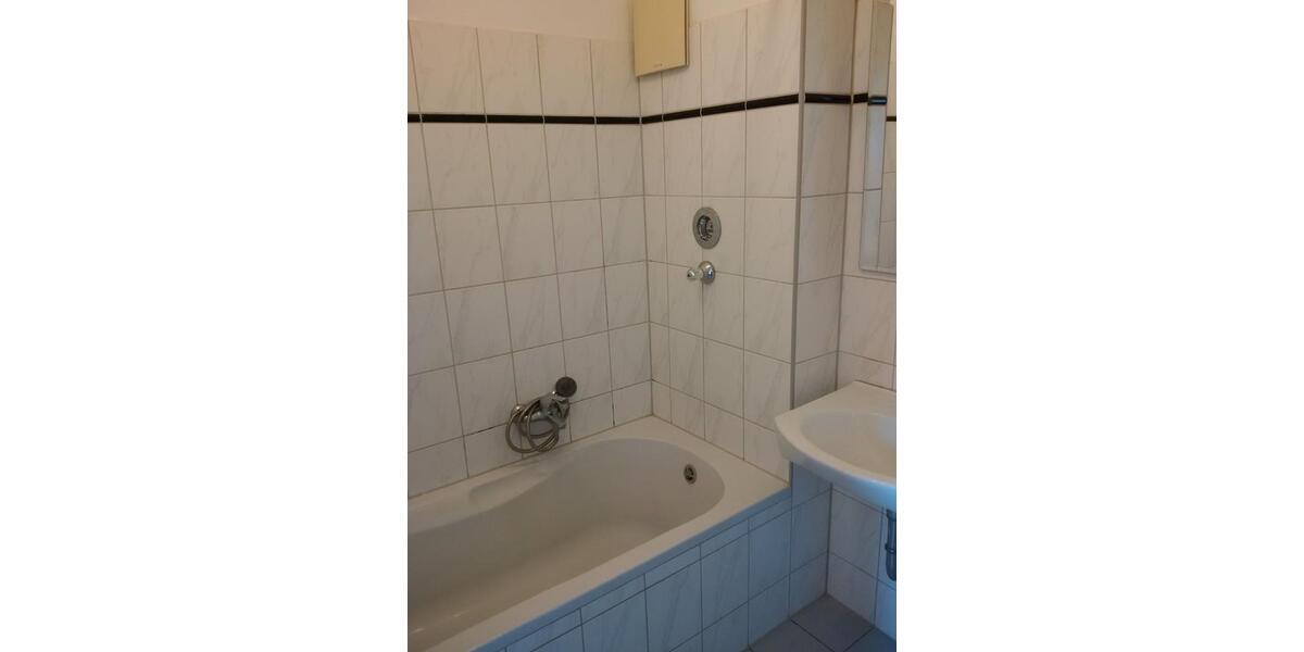 Dachgeschoßwohnung Cham - 2 Zimmer, 45 m&sup2;, 480&euro; | Angebot:26186727