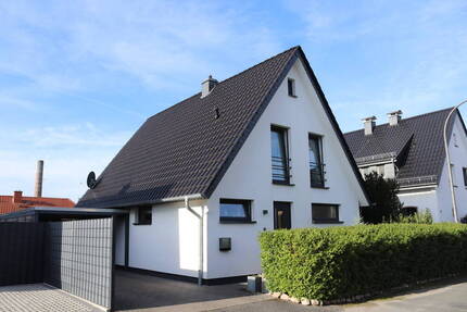 Zuhause mit Garten & Carport - stillvoll saniert & einzugsbereit