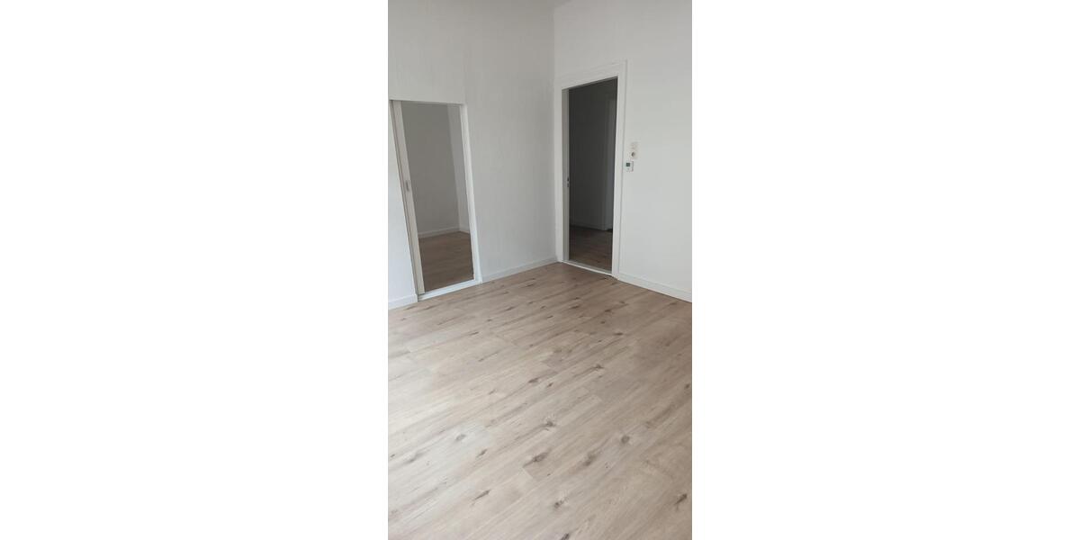 Etagenwohnung Bremerhaven - 3 Zimmer, 61 m&sup2;, 420&euro; | Angebot:26619529