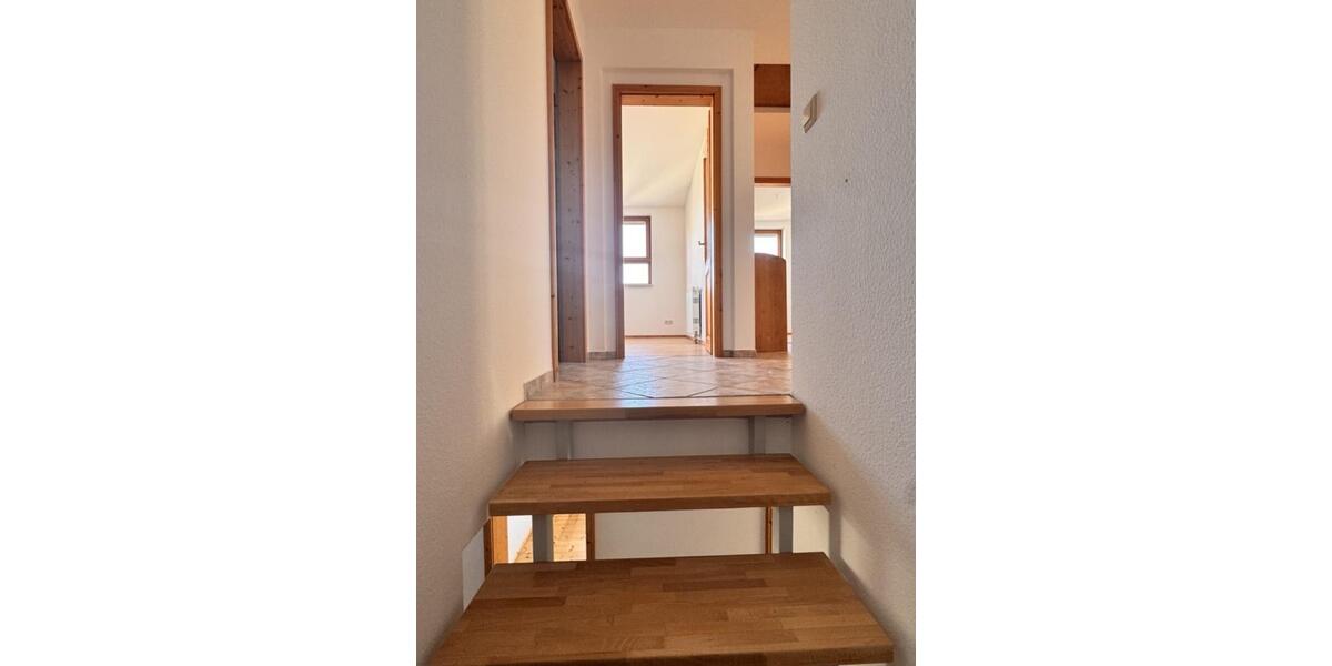 Reihenhaus Bannewitz - 6 Zimmer, 166 m&sup2;, 2.158&euro; | Angebot:25977535