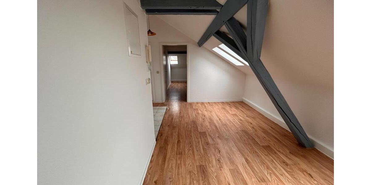 Dachgeschoßwohnung Aschersleben - 3 Zimmer, 60 m&sup2;, 300&euro; | Angebot:22906846