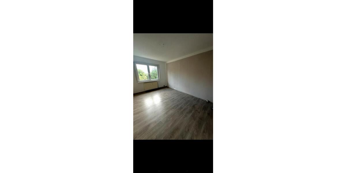 Etagenwohnung Schönhausen (Elbe) - 4 Zimmer, 72 m&sup2;, 350&euro; | Angebot:25383801