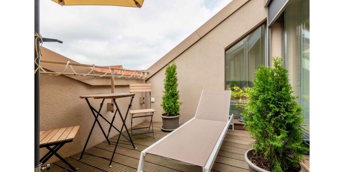 Dachgeschoßwohnung Rostock Hansaviertel - 2 Zimmer, 60 m&sup2;, 1.850&euro; | Angebot:25832047