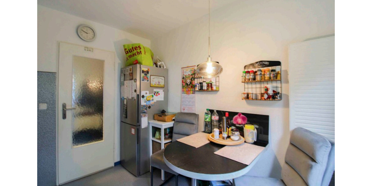 Helle 3-Zimmer-Wohnung (WG) | neue Küche, saniertes Bad, Balkon 3 zimmer