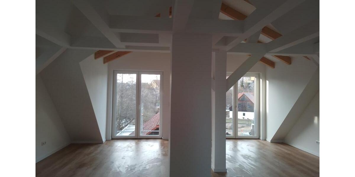 Dachgeschoßwohnung Creußen - 2 Zimmer, 67 m&sup2;, 894&euro; | Angebot:25855042