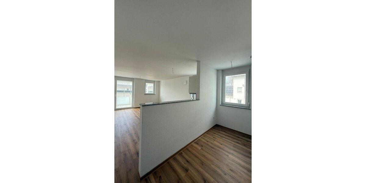 Etagenwohnung Kemnath - 3 Zimmer, 71 m&sup2;, 805&euro; | Angebot:25986424