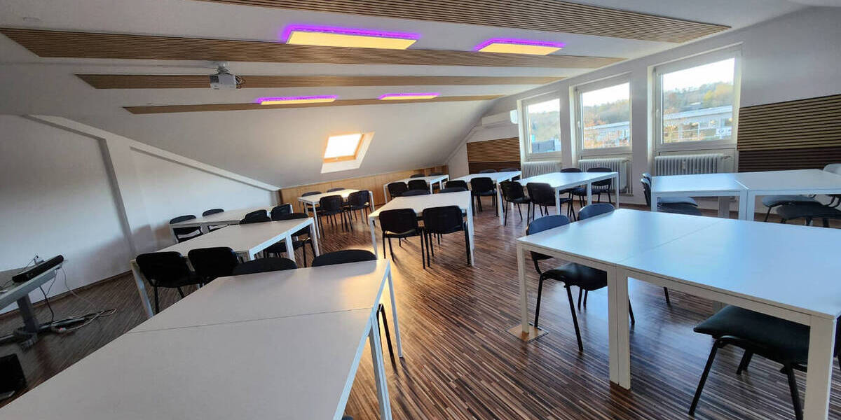 Gewerbeobjekt Regensburg Großprüfening-Dechbetten-Königswiesen - 180&euro; | Angebot:25718394