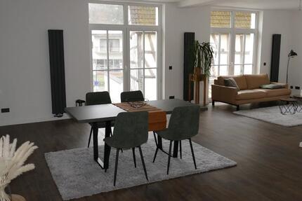 einmalige Terrassenwohnung mit Einbauküche ab 1.4.2026 2.5 zimmer