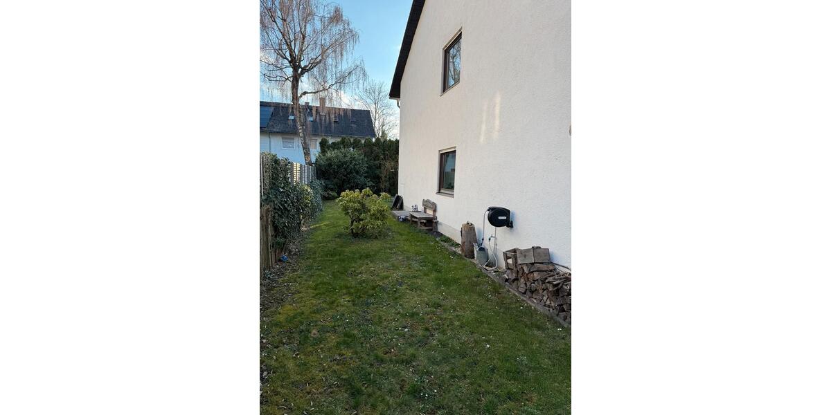 Etagenwohnung München Trudering-Riem - 5 Zimmer, 130 m&sup2;, 2.500&euro; | Angebot:25843466