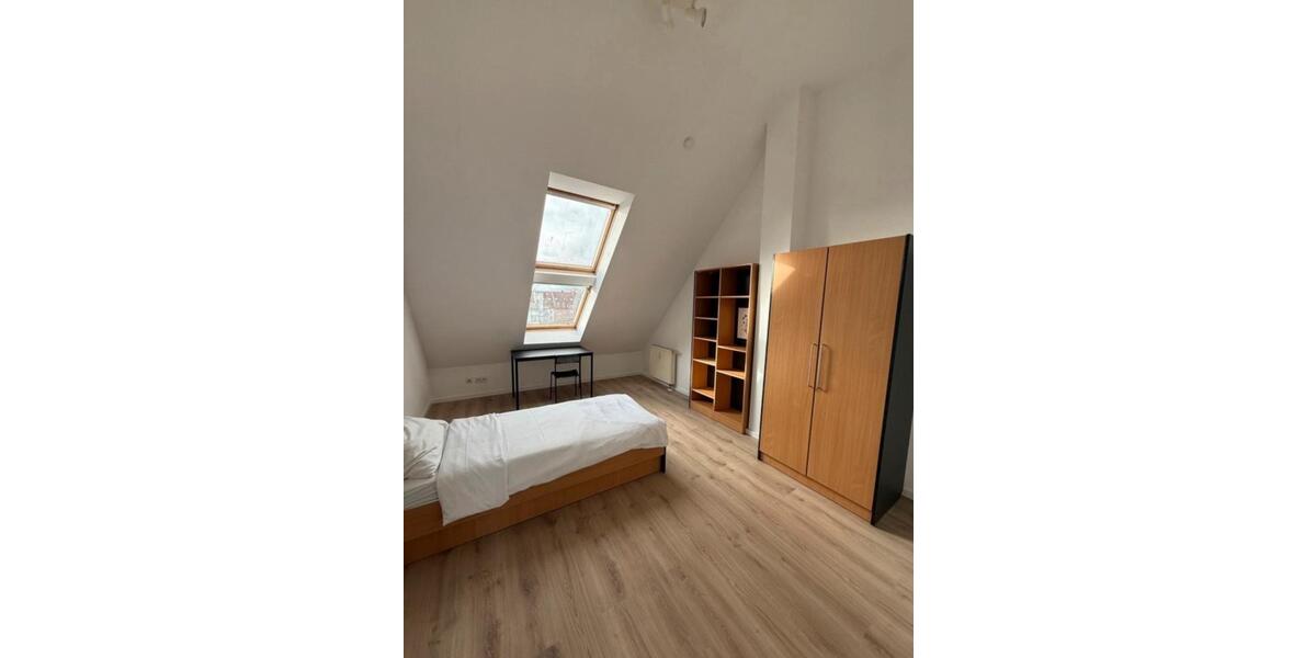 Wohnen auf Zeit Erfurt Johannesvorstadt - 4 Zimmer, 16 m&sup2;, 395&euro; | Angebot:26556897