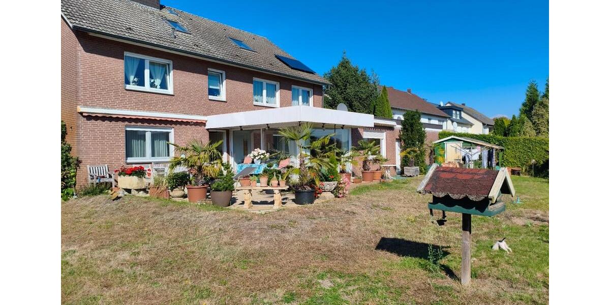 Großzügig geschnittene EG Wohnung mit Garten 6 zimmer