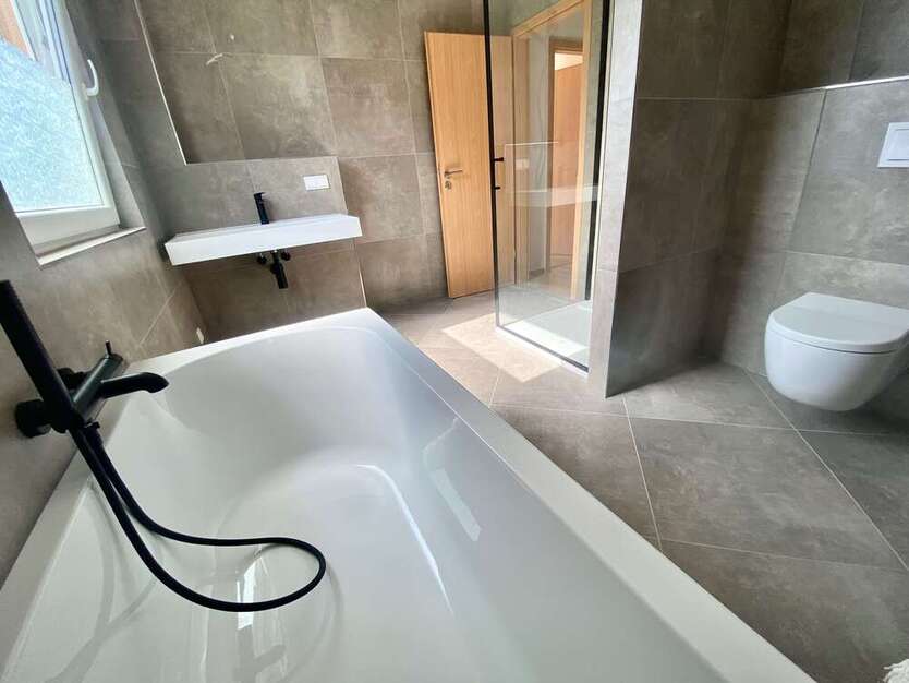 Haus zum Mieten in Berlin 2.700 € 109.78 m²