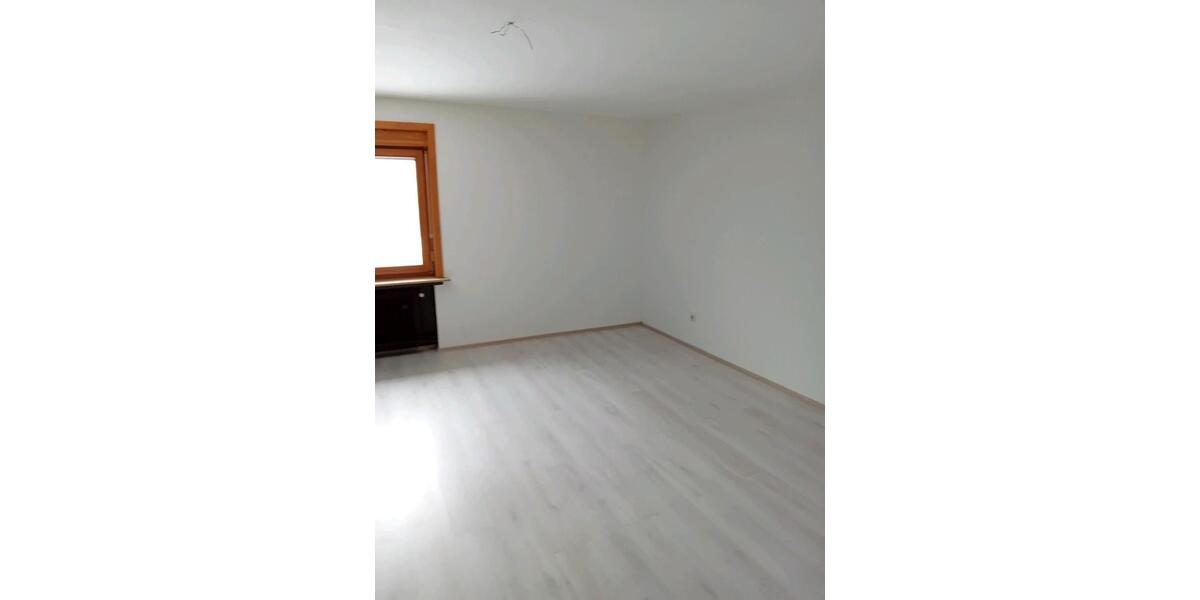 Etagenwohnung Freden (Leine) - 4 Zimmer, 130 m&sup2;, 620&euro; | Angebot:24764074