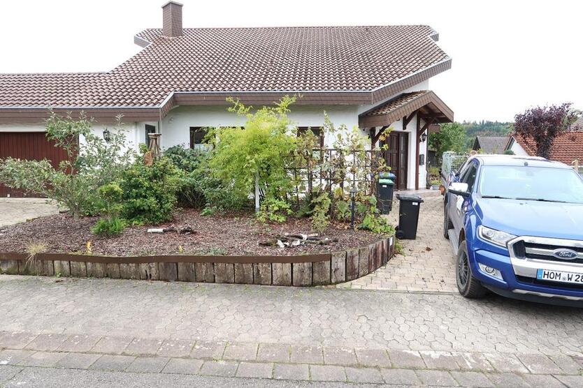 Wohnen im Grünen - charmantes Haus mit viel Platz in Blieskastel