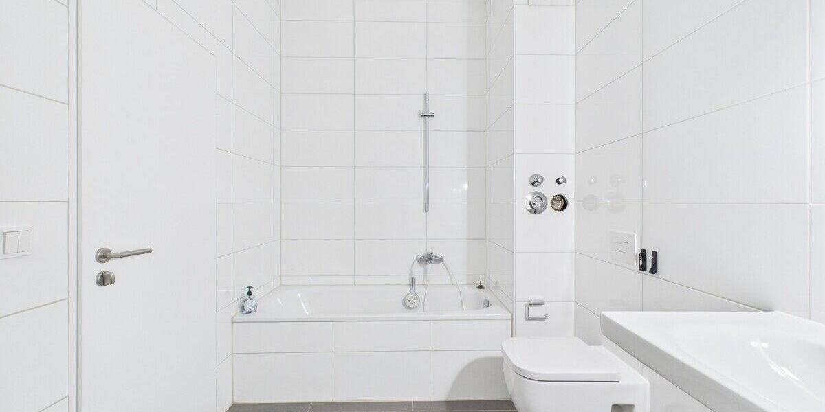 zum Erstbezug nach Sanierung: Exklusive 3,5Zimmer Wohnung mit Balkon direkt am Gärtnerplatz 3 zimmer