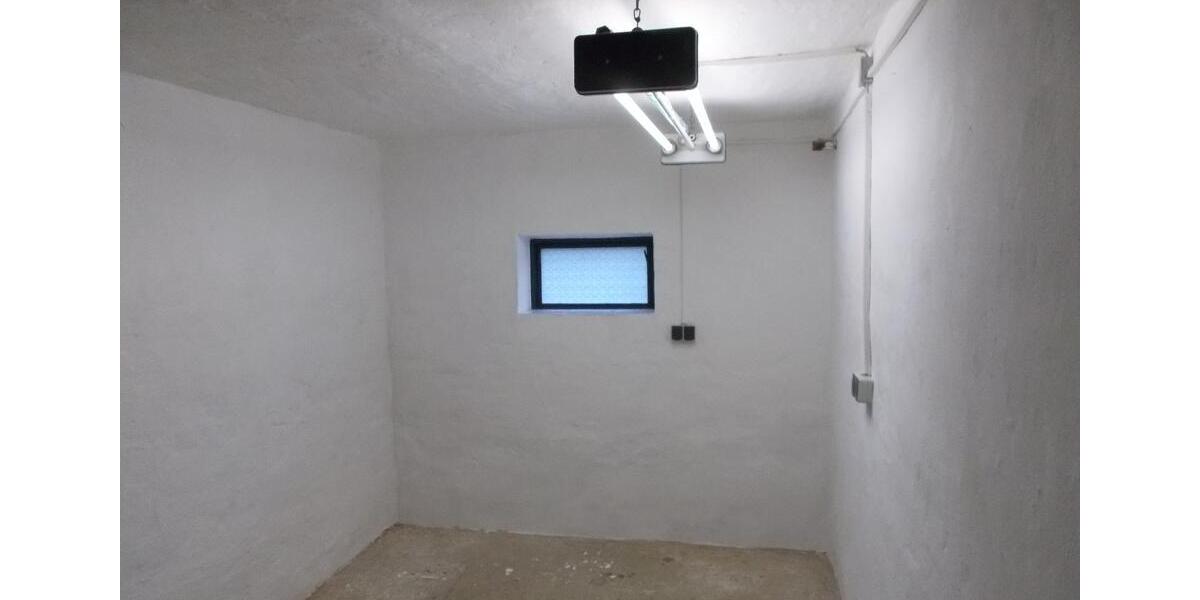 Erdgeschoßwohnung Bad Lobenstein - 4 Zimmer, 75 m&sup2;, 540&euro; | Angebot:23877124