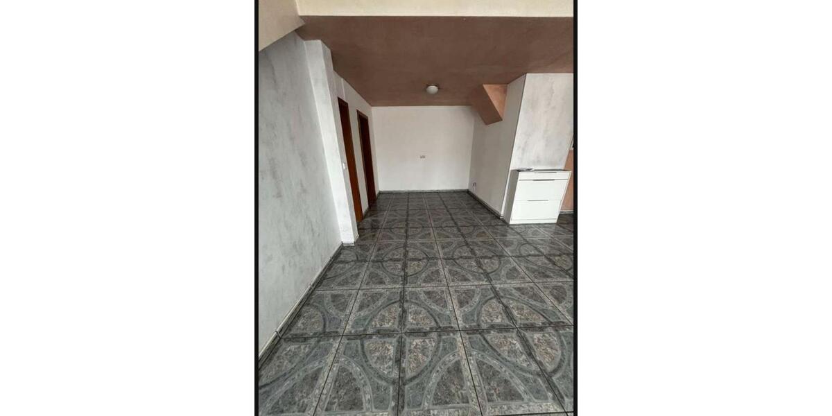 Dachgeschoßwohnung Stuttgart Mühlhausen - 3 Zimmer, 77 m&sup2;, 1.250&euro; | Angebot:26637776