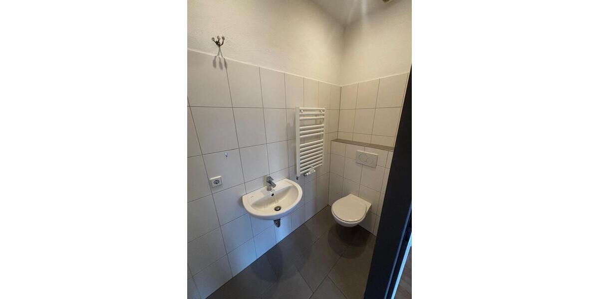 Etagenwohnung Eberswalde - 4 Zimmer, 120 m&sup2;, 1.300&euro; | Angebot:25646531
