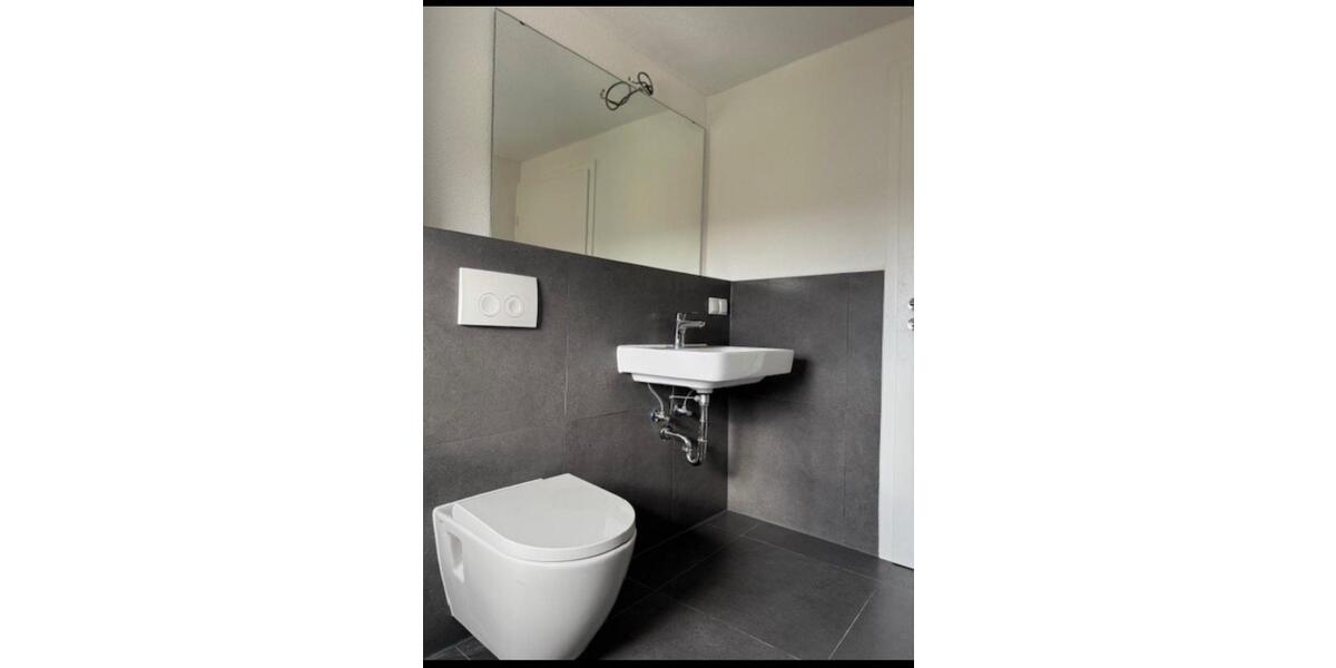 Dachgeschoßwohnung Karlsruhe Neureut - 4 Zimmer, 70 m&sup2;, 1.300&euro; | Angebot:26026661