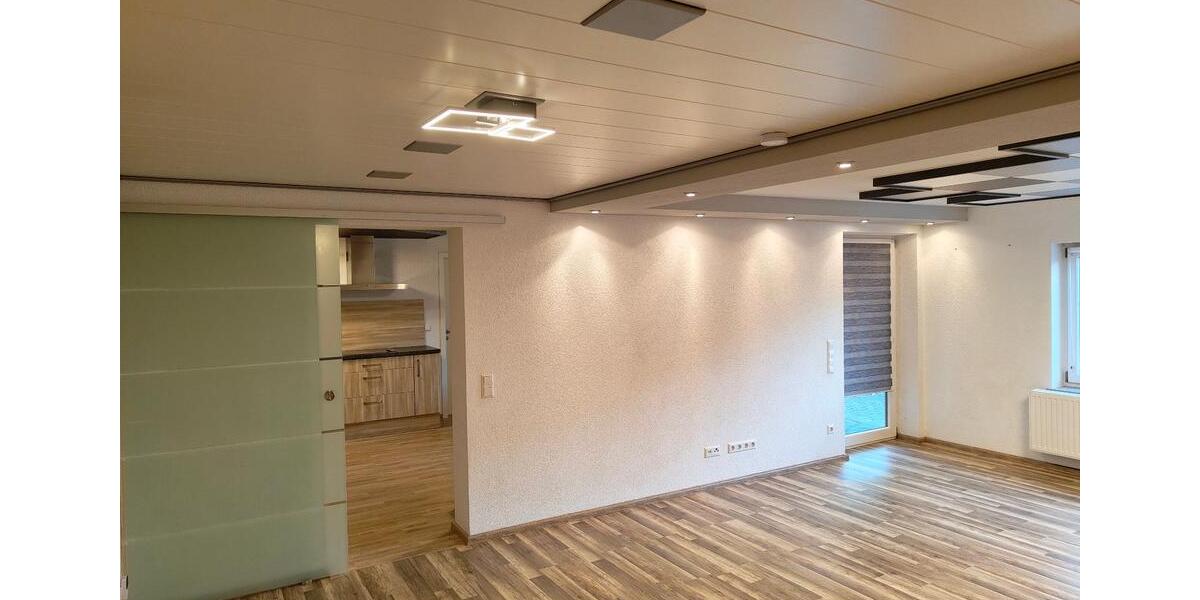 Erdgeschoßwohnung Geislingen - 2.5 Zimmer, 87 m&sup2;, 850&euro; | Angebot:26415051