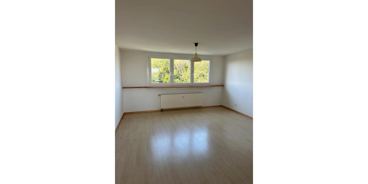 Etagenwohnung Bergisch Gladbach Gronau - 2 Zimmer, 84 m&sup2;, 1.286&euro; | Angebot:26680688