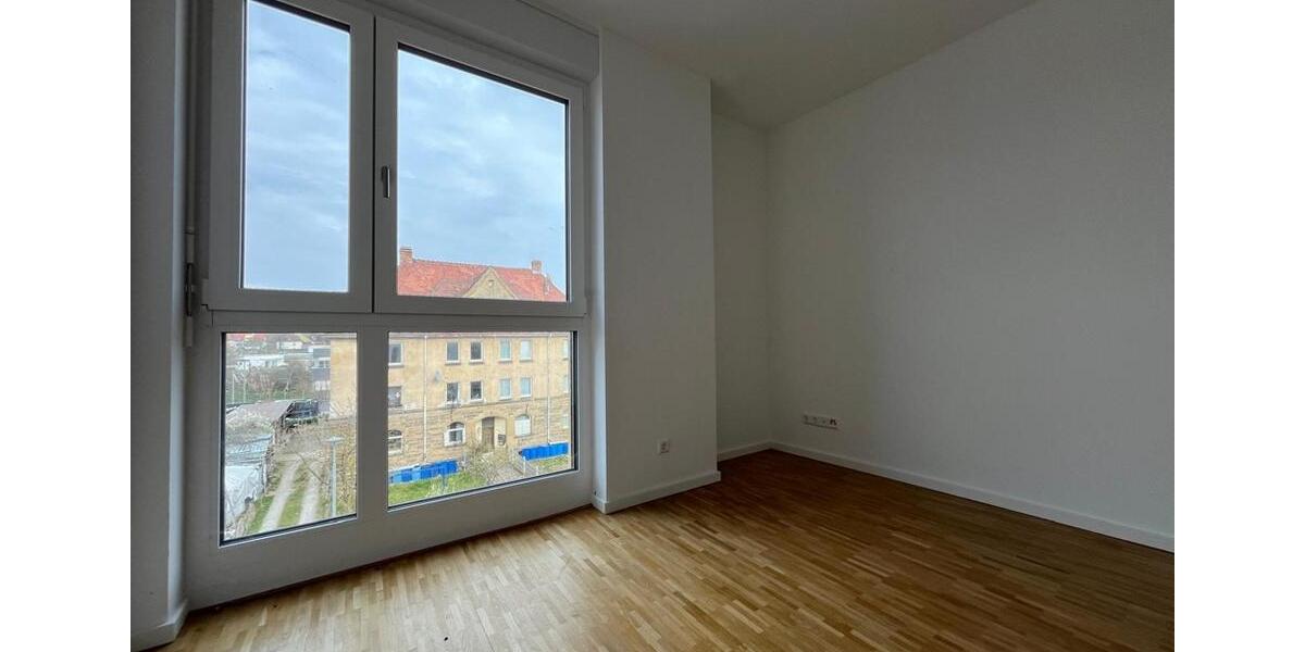 Etagenwohnung Bad Friedrichshall - 4 Zimmer, 133 m&sup2;, 2.020&euro; | Angebot:26068589