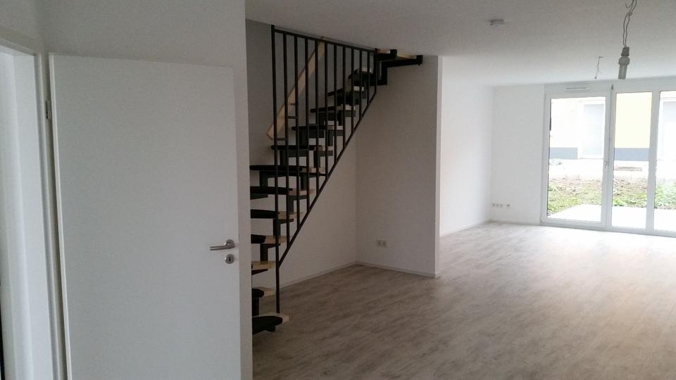 Reihenhaus Wörrstadt - 5 Zimmer, 141 m&sup2;, 1.522&euro; | Angebot:25931937