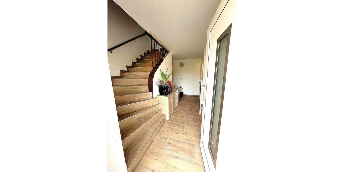 Etagenwohnung Döbeln - 5 Zimmer, 130 m&sup2;, 936&euro; | Angebot:25688929